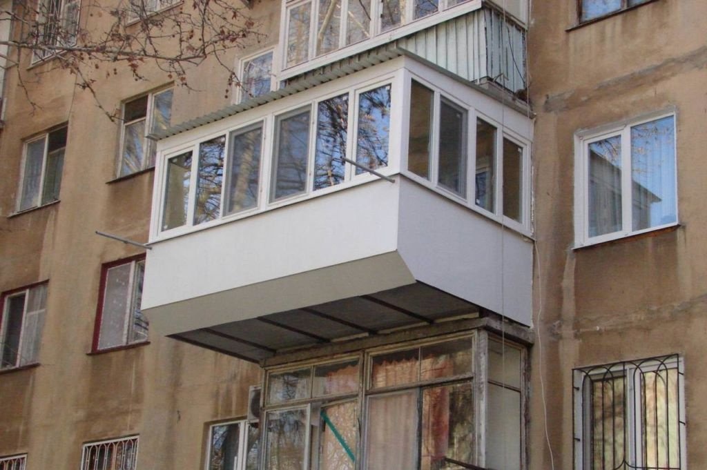 Пристройка балкона на плите с фронтальным выступом