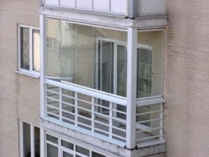 Остекление балкона в хрущевке
