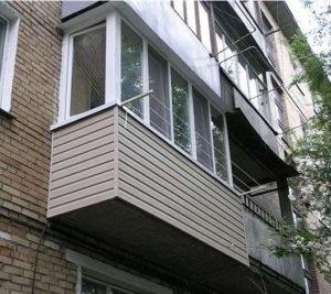Балкон в районе Хруш
