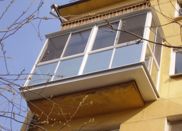 Как и где согласовать расширение балкона в многоквартирном доме. Методы увеличения площади балкона: по плите, по подоконнику, бабочка, комбинирован...