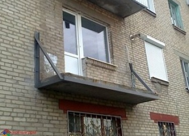 Как происходит ремонт балконной плиты: подготовка, восстановление и укрепление.