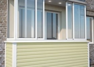 В статье я расскажу про основные виды и способы остекления балкона в хрущевке. Надеюсь, мои советы и инструкции вам помогут. Заходите, читайте!