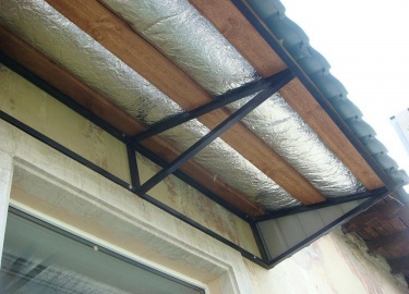 Уменьшаем уровень нежелательных звуков с улицы при помощи шумоизоляции балкона или лоджии. Технология внешней и внутренней шумоизоляции.