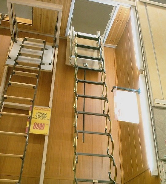 Складная чердачная лестница на балкон
