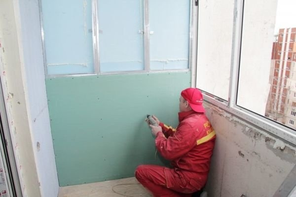 монтаж гипсокартона на балконе
