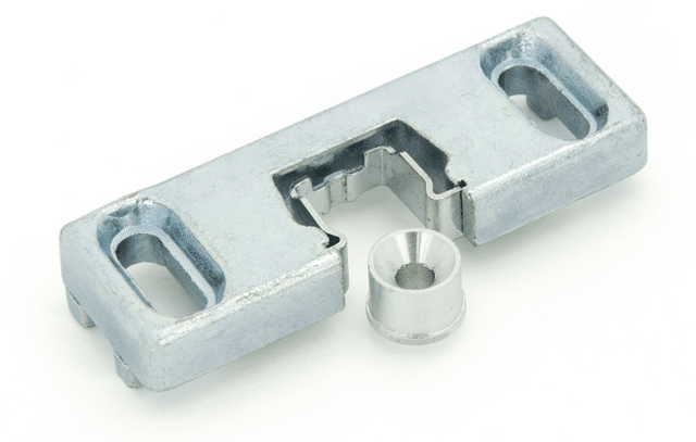 Замена ручки на пластиковой балконной двери